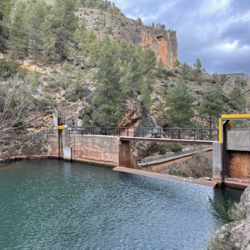 Suministro de una nueva barrera sónica de peces ALNUS-BSP para la presa de Cárcavos de IBERDROLA
